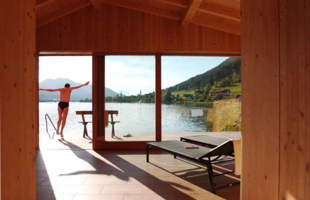 Seehotel Enzian Weissensee Εξωτερικό φωτογραφία