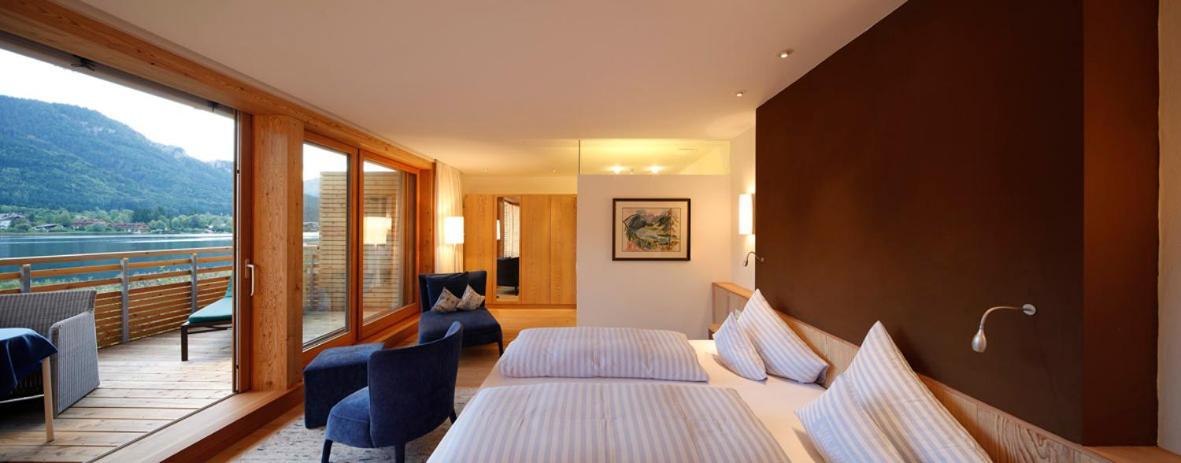 Seehotel Enzian Weissensee Εξωτερικό φωτογραφία