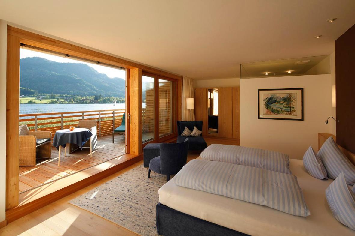 Seehotel Enzian Weissensee Εξωτερικό φωτογραφία
