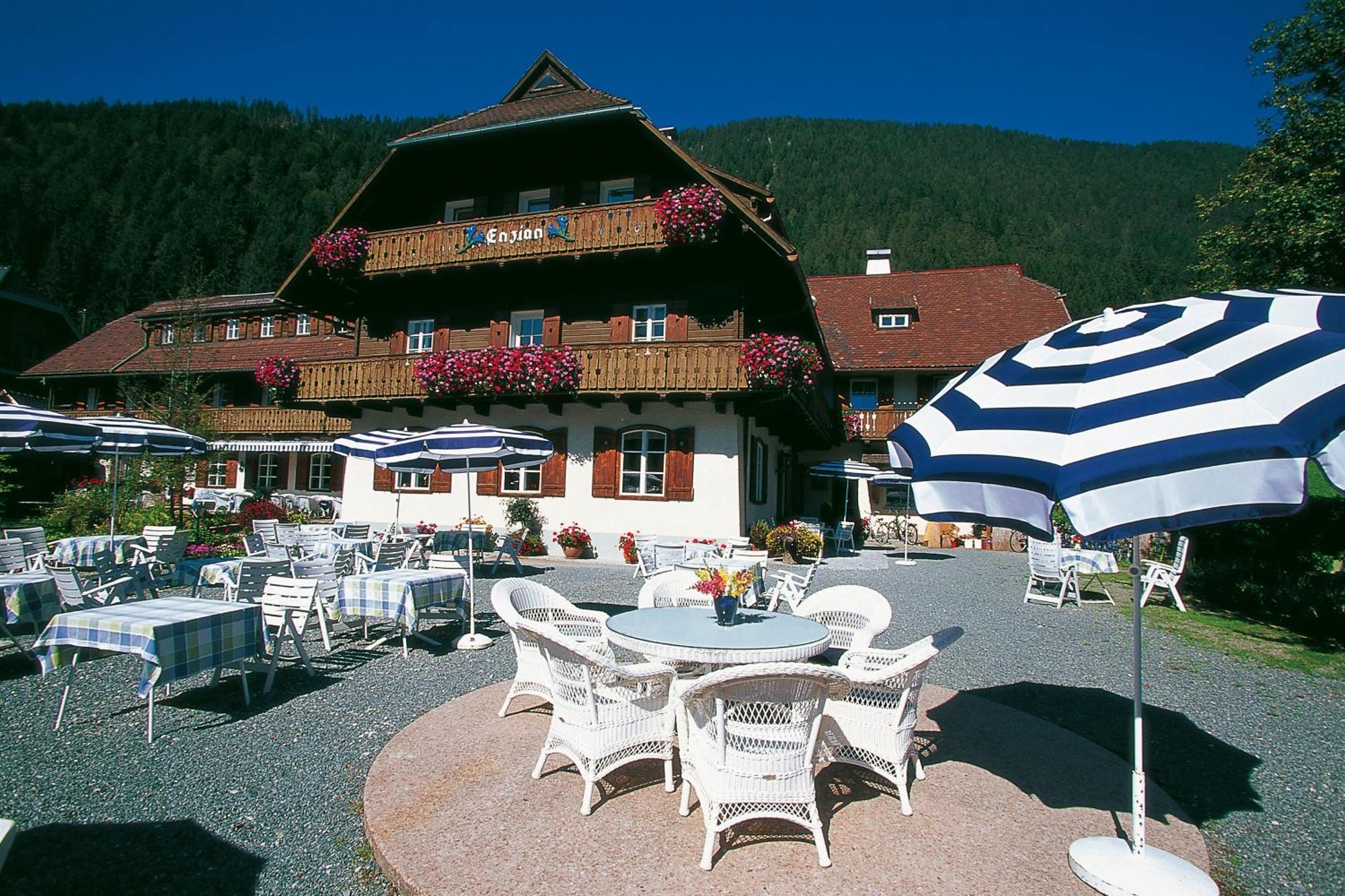 Seehotel Enzian Weissensee Εξωτερικό φωτογραφία
