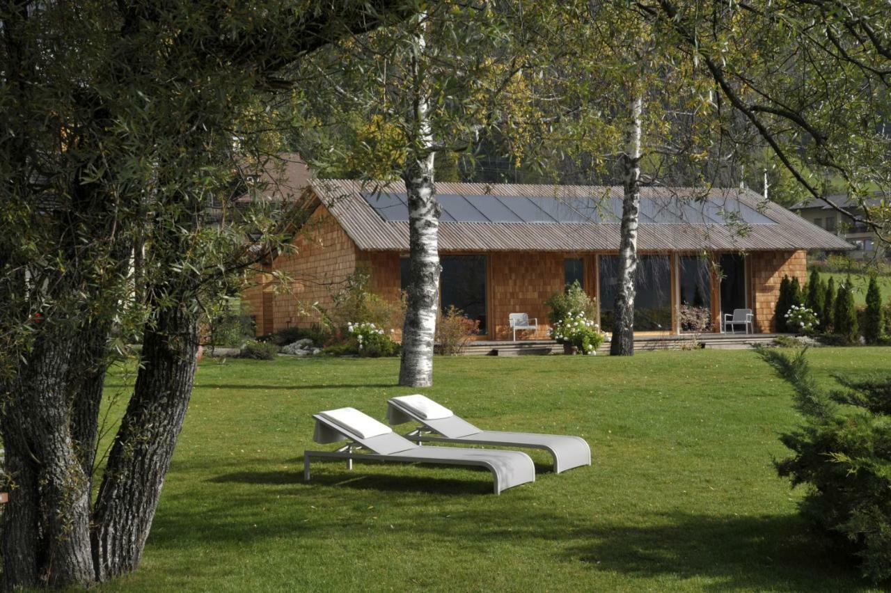 Seehotel Enzian Weissensee Εξωτερικό φωτογραφία